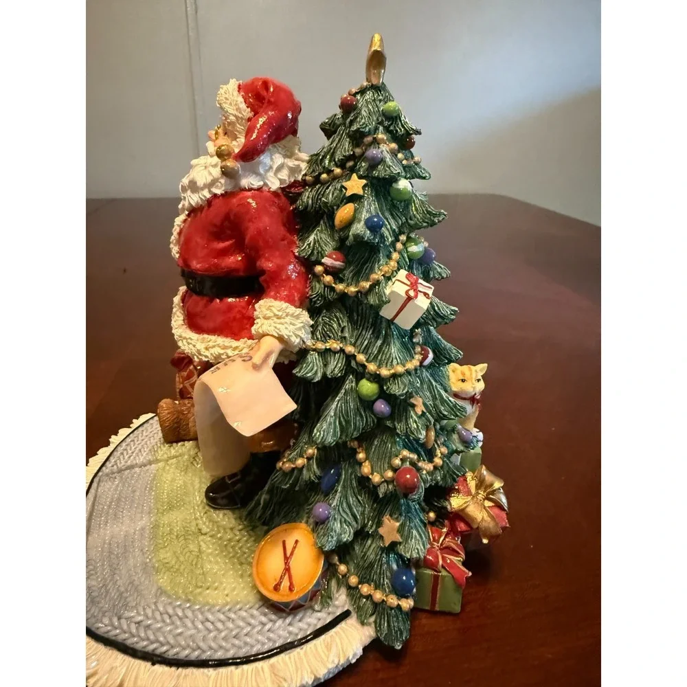 Vintage Musical Santa Claus Figurine with‎ Christmas Tree Teddy Bear Here Come